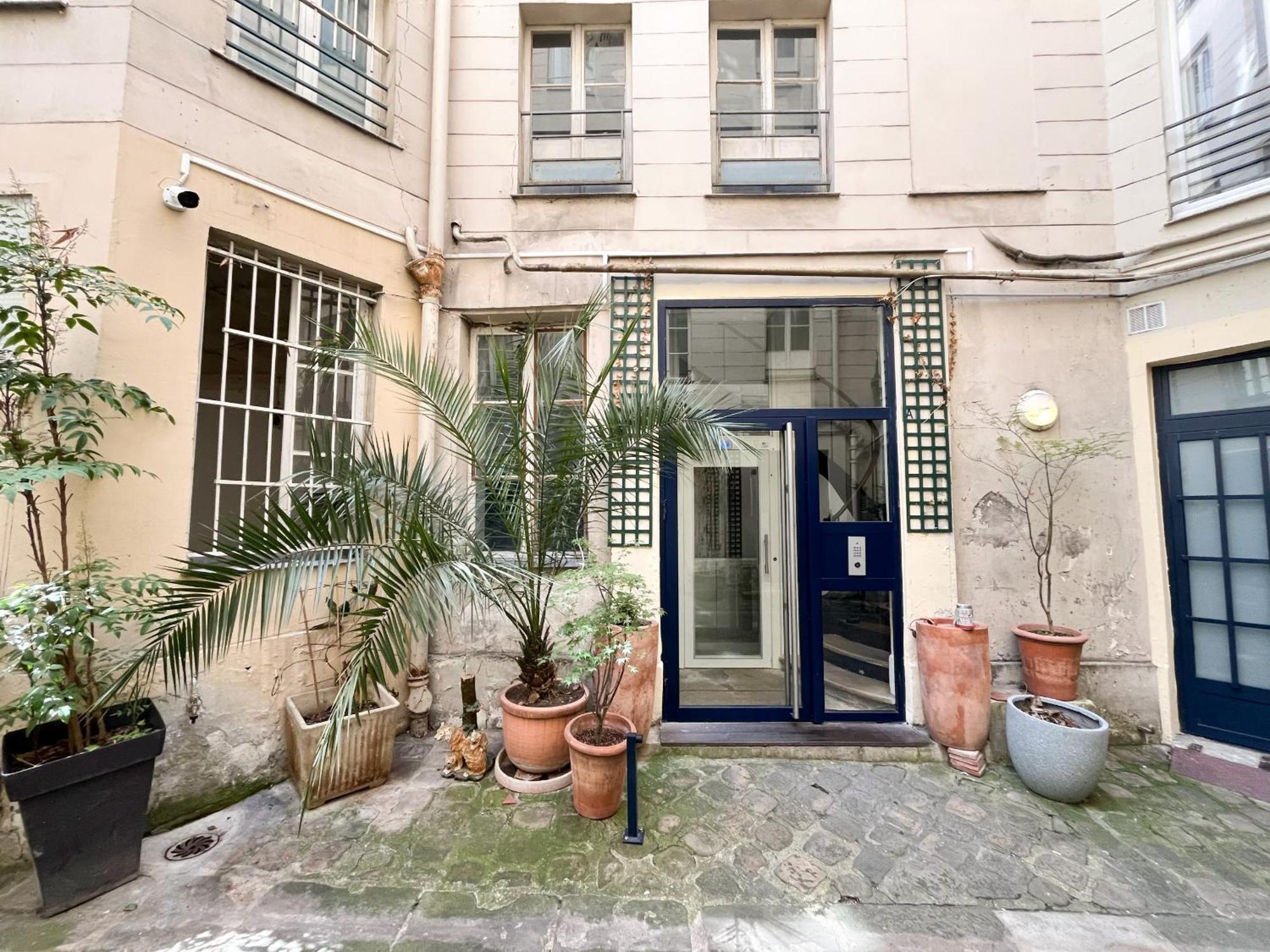 04 Best Flat Montorgeuil 3 Apartment Paris