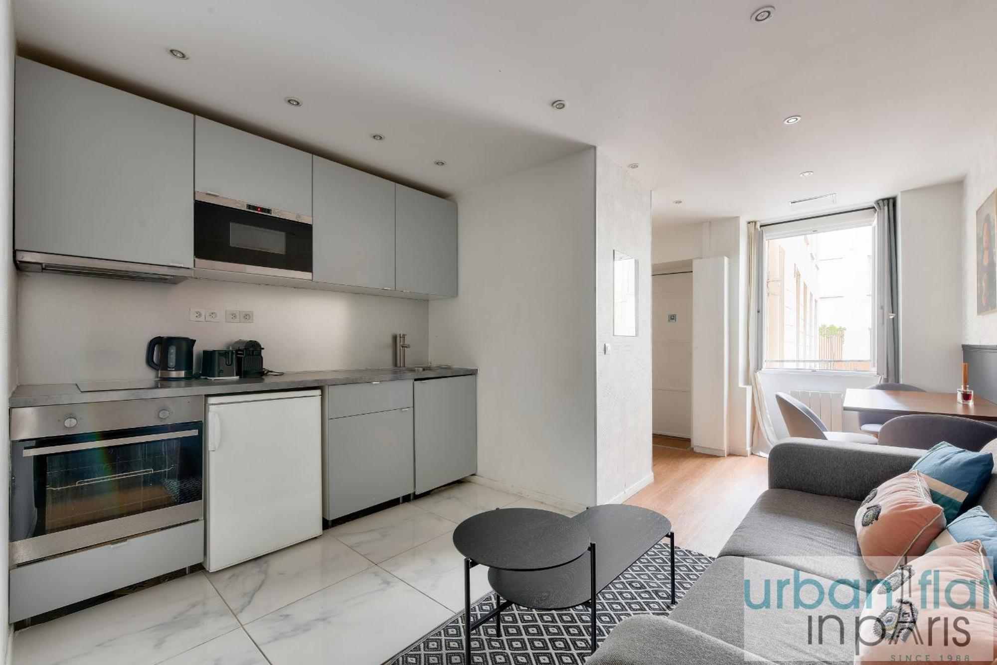04 Flat Montorgeuil 3 Parigi